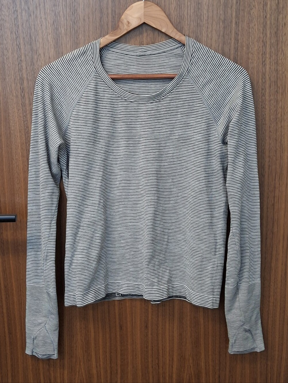 LULULEMON LS Striped Yoga Top SZ 10